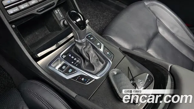HYUNDAI GRANDEUR HYBRID 2016 — 156 973 км, серебристый, Корея — под ключ — фото 9