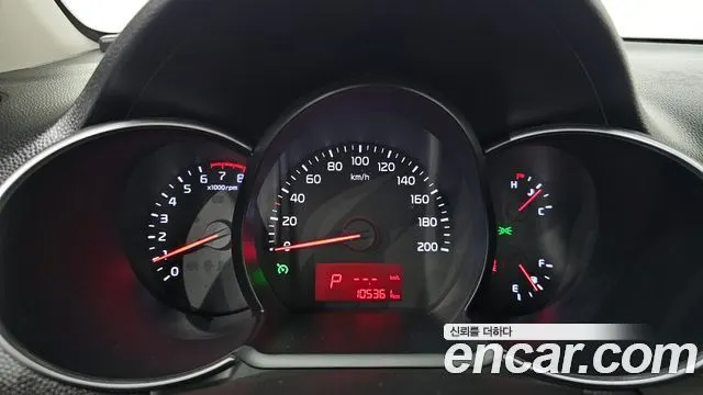 KIA MORNING 2016 — 105 361 км, белый-перламутр, Корея — под ключ — фото 8