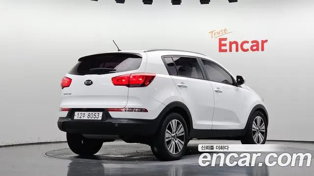 KIA SPORTAGE R 2014 — 128 020 км, белый, Корея — под ключ — фото 2