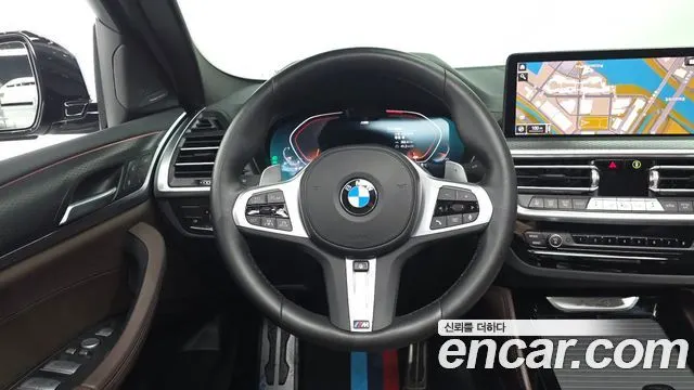 BMW X4 2023 — 32 280 км, светло-серебристый, Корея — под ключ — фото 12