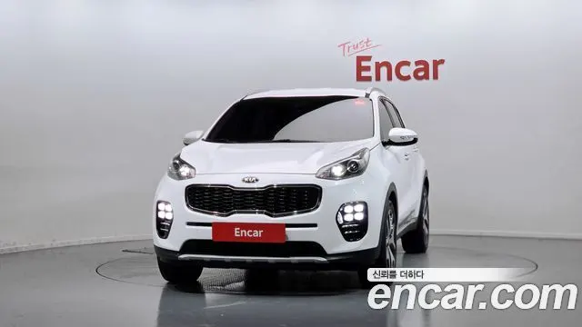 KIA SPORTAGE 2018 — 149 805 км, белый, Корея — под ключ — фото 3