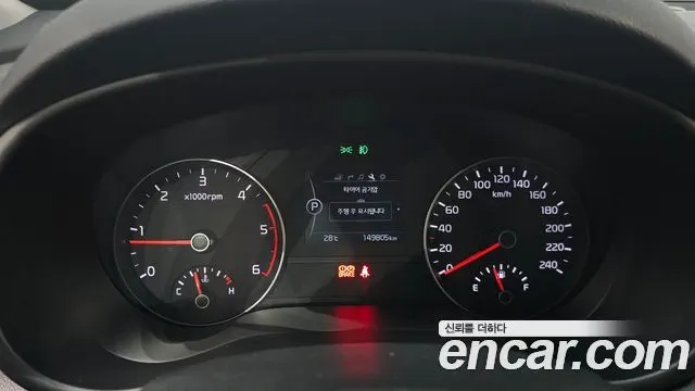KIA SPORTAGE 2018 — 149 805 км, белый, Корея — под ключ — фото 8
