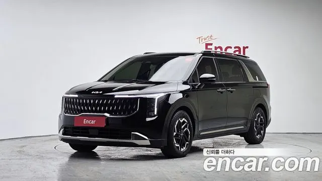 KIA CARNIVAL 2025 — 15 627 км, чёрный, Корея — под ключ — фото 1