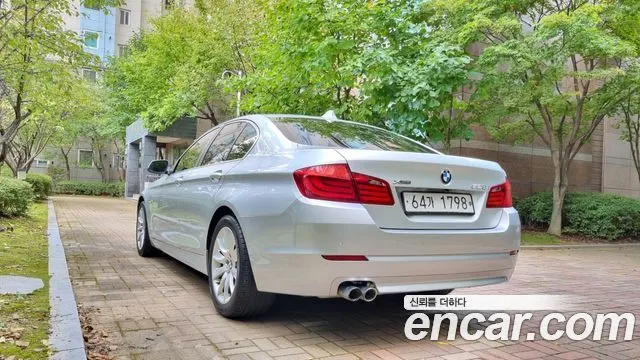 BMW 5 SERIES 2013 — 87 000 км, серебристый, Корея — под ключ — фото 3