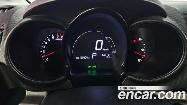 KIA RAY 2018 — 122 904 км, светло-серебристый, Корея — под ключ — фото 8
