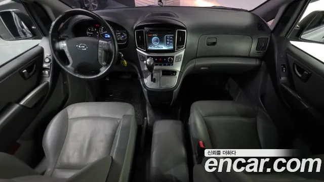 HYUNDAI GRAND STAREX 2019 — 137 418 км, серебристый, Корея — под ключ — фото 7