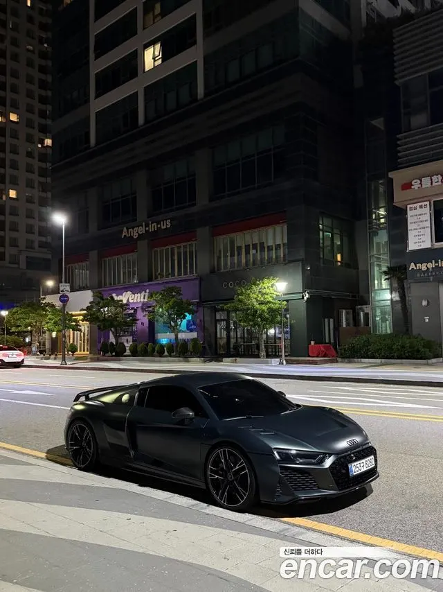 AUDI R8 2017 — 59 500 км, тёмно-зелёный, Корея — под ключ — фото 2