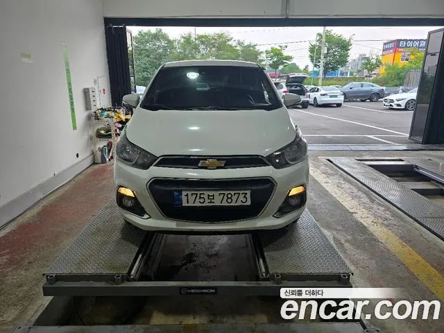 CHEVROLET SPARK 2017 — 145 913 км, белый, Корея — под ключ — фото 3