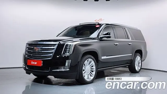CADILLAC ESCALADE 2017