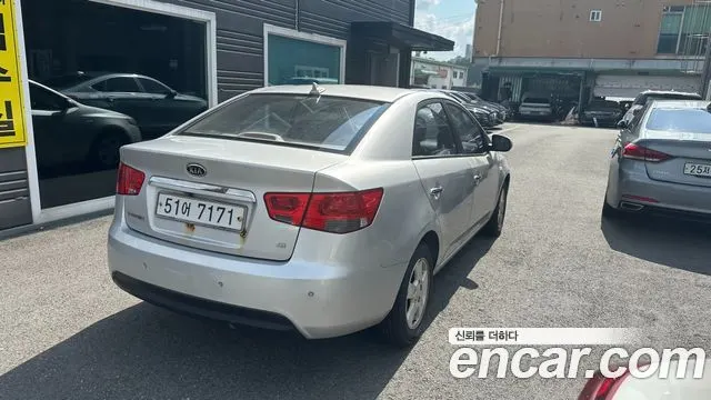 KIA FORTE 2009 — 133 946 км, серебристо-серый, Корея — под ключ — фото 5