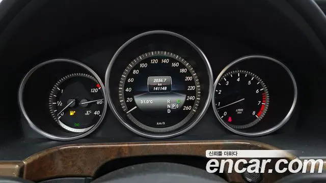 MERCEDES-BENZ E-CLASS W212 2014 — 141 148 км, серебристый, Корея — под ключ — фото 8