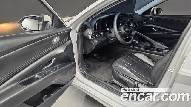 HYUNDAI AVANTE HYBRID 2023 — 78 010 км, серебристо-серый, Корея — под ключ — фото 10
