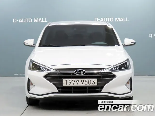 HYUNDAI AVANTE 2019 — 50 055 км, белый, Корея — под ключ — фото 2