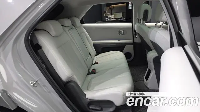 HYUNDAI IONIQ 5 2024 — 63 987 км, серебристо-серый, Корея — под ключ — фото 12