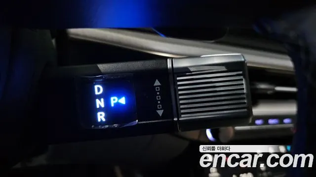HYUNDAI GRANDEUR HYBRID 2024 — 36 458 км, светло-серебристый, Корея — под ключ — фото 9