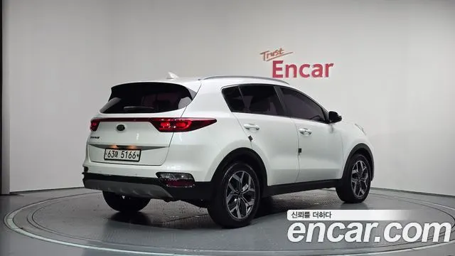 KIA SPORTAGE THE BOLD 2019 — 117 639 км, белый, Корея — под ключ — фото 2