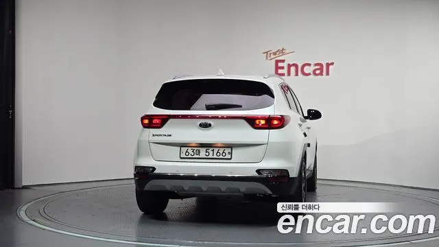 KIA SPORTAGE THE BOLD 2019 — 117 639 км, белый, Корея — под ключ — фото 4