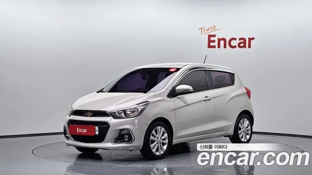 CHEVROLET SPARK 2016 — 115 503 км, белый-перламутр, Корея — под ключ — фото 1