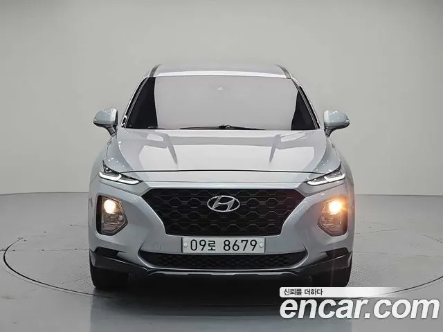 HYUNDAI SANTA FE 2019 — 147 818 км, серебристый, Корея — под ключ — фото 2
