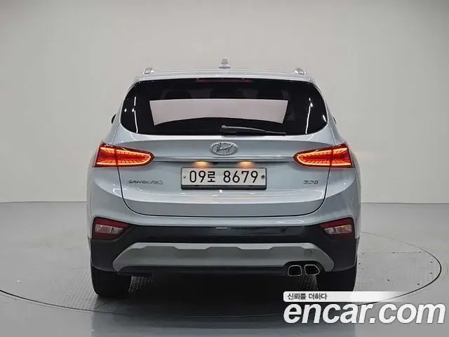 HYUNDAI SANTA FE 2019 — 147 818 км, серебристый, Корея — под ключ — фото 3