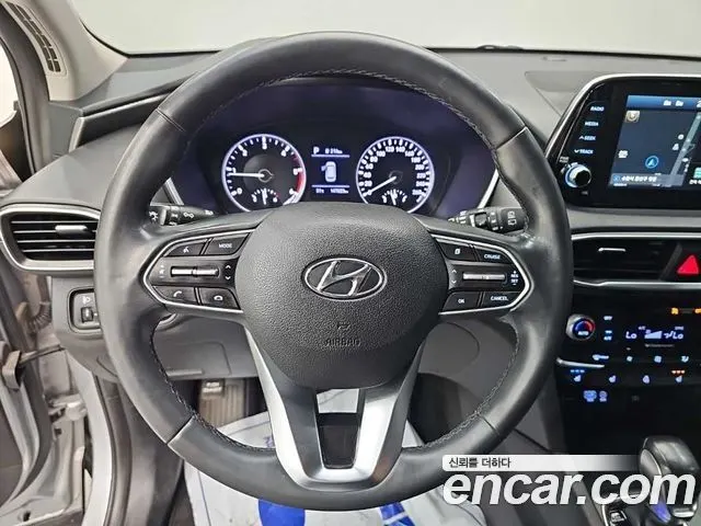 HYUNDAI SANTA FE 2019 — 147 818 км, серебристый, Корея — под ключ — фото 9