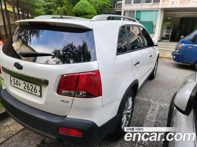 KIA SORENTO R 2012 — 255 000 км, белый, Корея — под ключ — фото 2