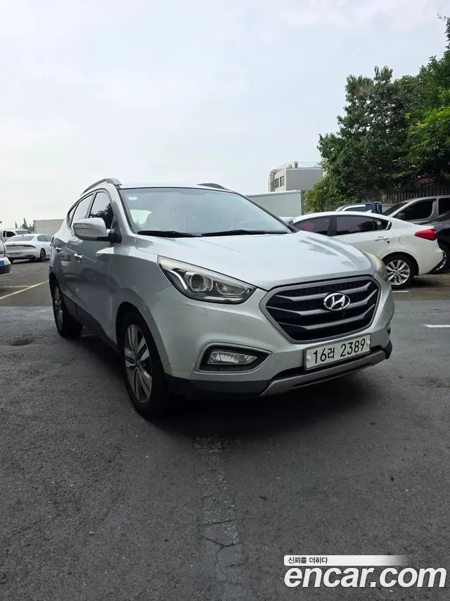 HYUNDAI TUCSON 2014 — 295 365 км, серебристый, Корея — под ключ — фото 3