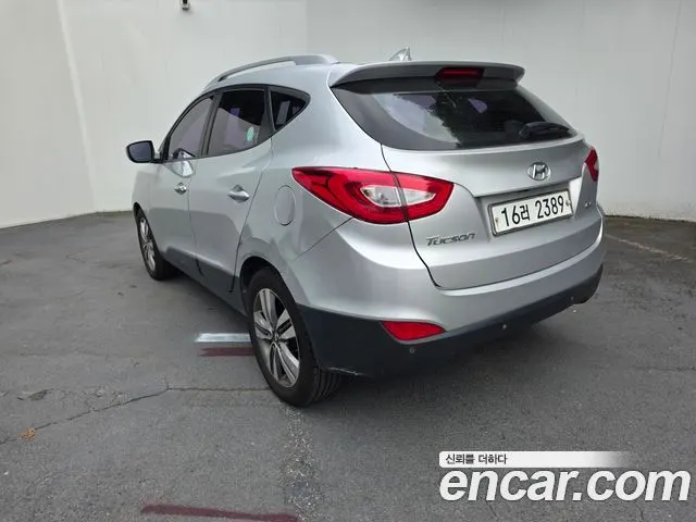 HYUNDAI TUCSON 2014 — 295 365 км, серебристый, Корея — под ключ — фото 6