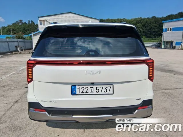 KIA CARNIVAL 2026 — 8 км, белый, Корея — под ключ — фото 4