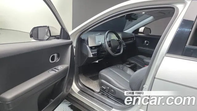 HYUNDAI IONIQ 5 2024 — 29 746 км, серебристо-серый, Корея — под ключ — фото 10