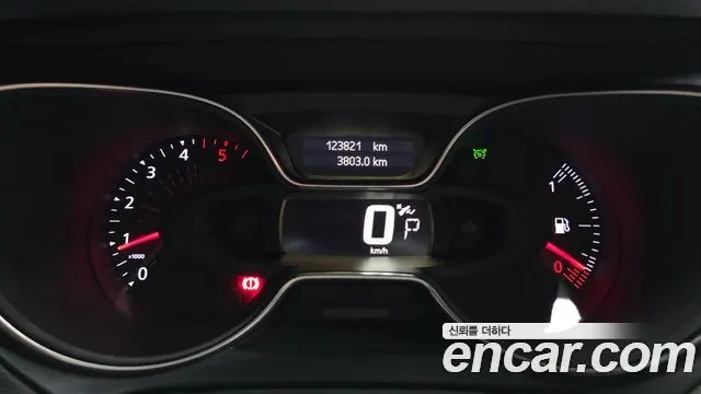RENAULT KOREA QM3 2018 — 123 821 км, белый-перламутр, Корея — под ключ — фото 8