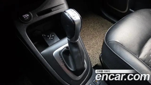 RENAULT KOREA QM3 2018 — 123 821 км, белый-перламутр, Корея — под ключ — фото 9