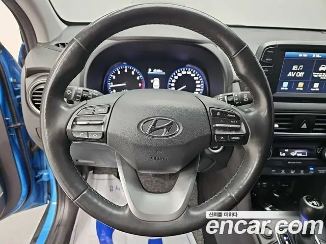 HYUNDAI KONA 2018 — 107 343 км, синий, Корея — под ключ — фото 9