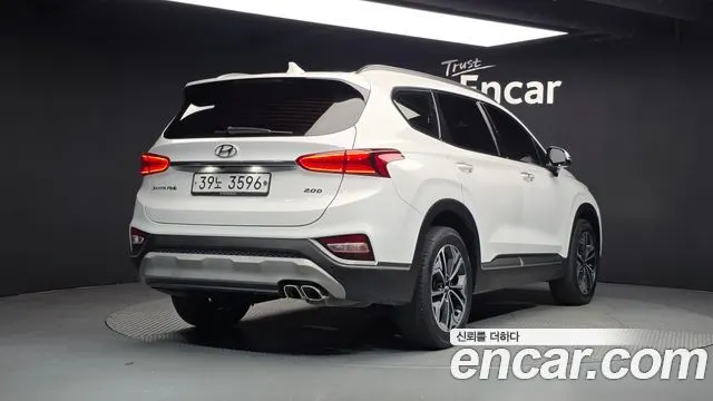HYUNDAI SANTA FE 2019 — 175 923 км, белый, Корея — под ключ — фото 2