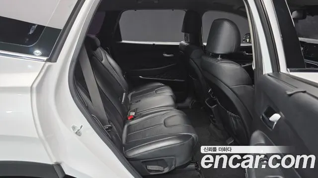 HYUNDAI SANTA FE 2019 — 175 923 км, белый, Корея — под ключ — фото 12