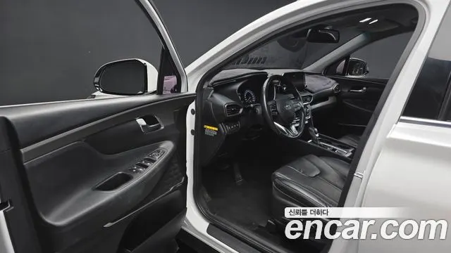 HYUNDAI SANTA FE 2019 — 175 923 км, белый, Корея — под ключ — фото 10