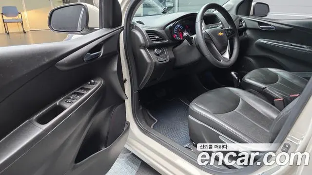 CHEVROLET SPARK 2016 — 82 551 км, белый-перламутр, Корея — под ключ — фото 10