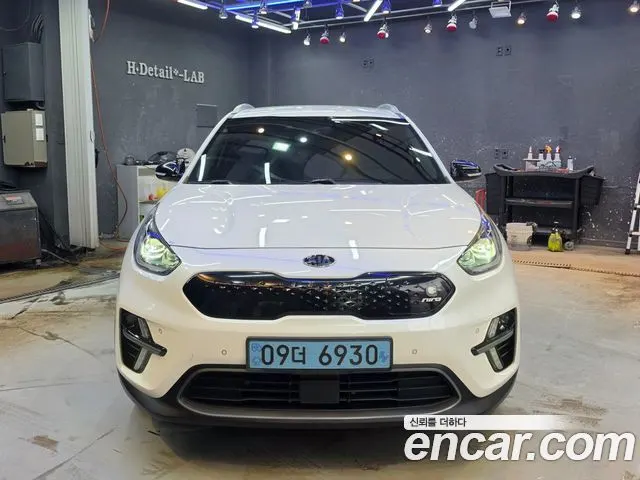 KIA NIRO 2020 — 74 300 км, белый, Корея — под ключ — фото 12