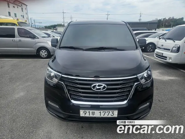 HYUNDAI GRAND STAREX 2019 — 149 490 км, чёрный, Корея — под ключ — фото 1