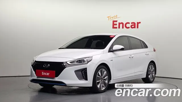 HYUNDAI IONIQ HYBRID 2017 — 98 534 км, белый, Корея — под ключ — фото 1