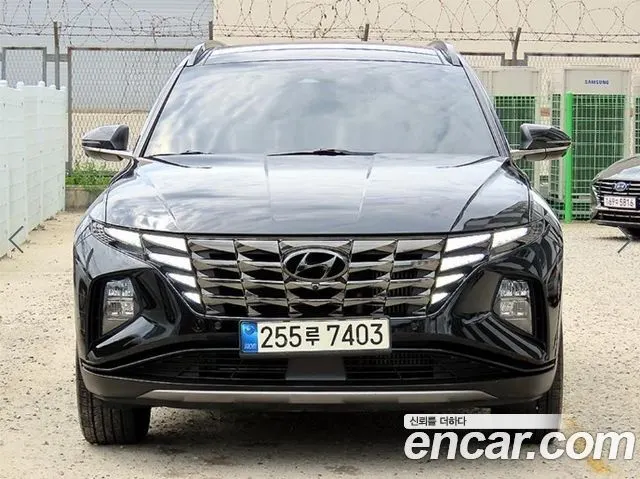 HYUNDAI TUCSON 2022 — 175 490 км, чёрный, Корея — под ключ — фото 1