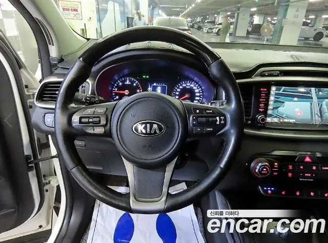 KIA SORENTO 2015 — 157 047 км, белый, Корея — под ключ — фото 8