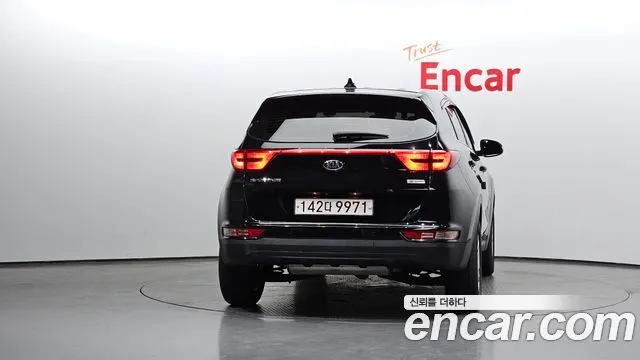 KIA SPORTAGE 2018 — 120 173 км, чёрный, Корея — под ключ — фото 4