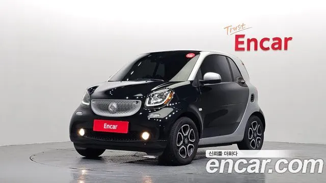 SMART FORTWO COUPE 2016 — 89 383 км, чёрный, Корея — под ключ — фото 1