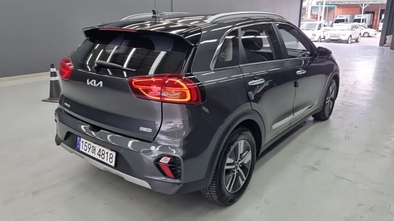 KIA NIRO 2022 — 86 776 км, серый, Корея — под ключ — фото 4