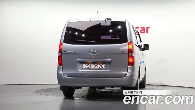 HYUNDAI GRAND STAREX 2018 — 157 649 км, серебристый, Корея — под ключ — фото 4
