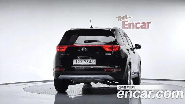 KIA SPORTAGE 2016 — 178 797 км, чёрный, Корея — под ключ — фото 4
