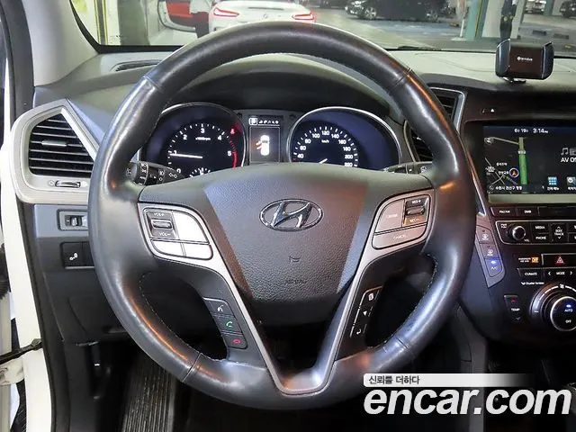 HYUNDAI MAXCRUZ 2018 — 207 860 км, белый, Корея — под ключ — фото 8