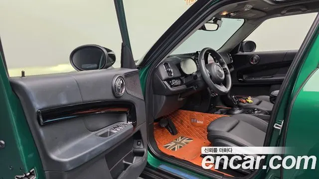 MINI COOPER COUNTRYMAN 2024 — 45 808 км, тёмно-зелёный, Корея — под ключ — фото 10