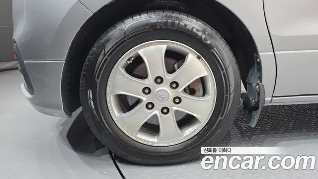 HYUNDAI GRAND STAREX 2018 — 202 437 км, серебристо-серый, Корея — под ключ — фото 5